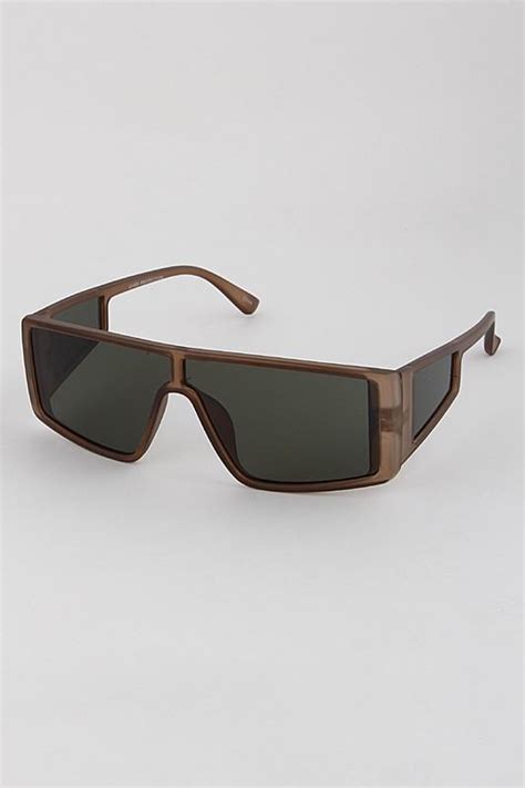 fashion sunglasses with side shades.